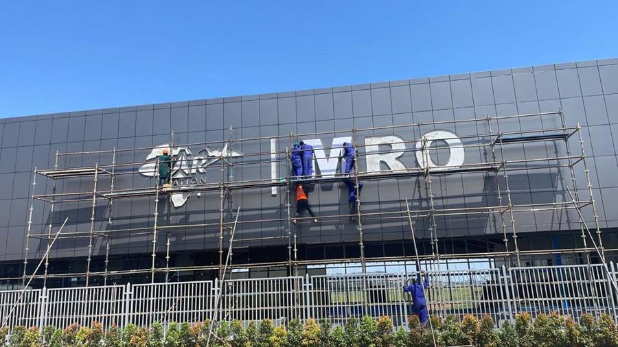 Bar Aviation MRO — facade installation