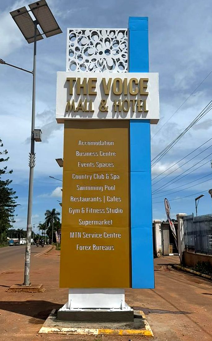 The Voice Mall & Hotel — pylon & tenant directory